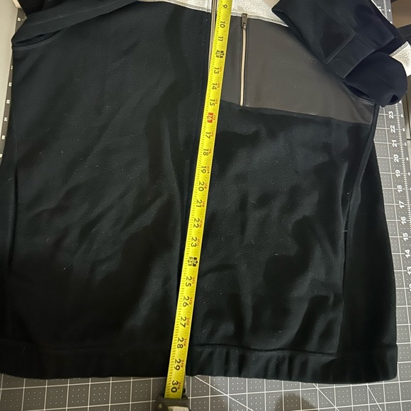 Men's Black and Gray Sweater - Picture 6 of 9